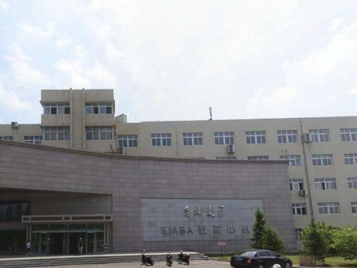 14吉林大學(xué)中心校區(qū)經(jīng)信教學(xué)樓.jpg