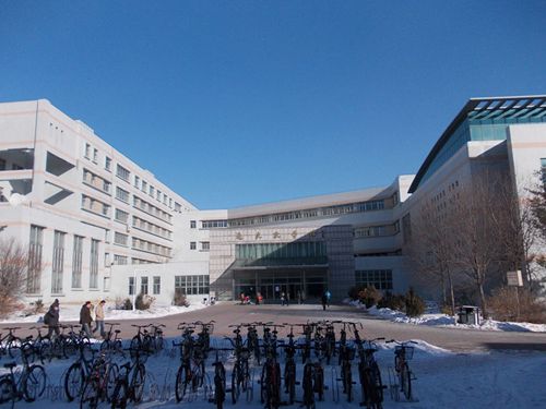 18吉林大學南區(qū)逸夫教學樓.jpg